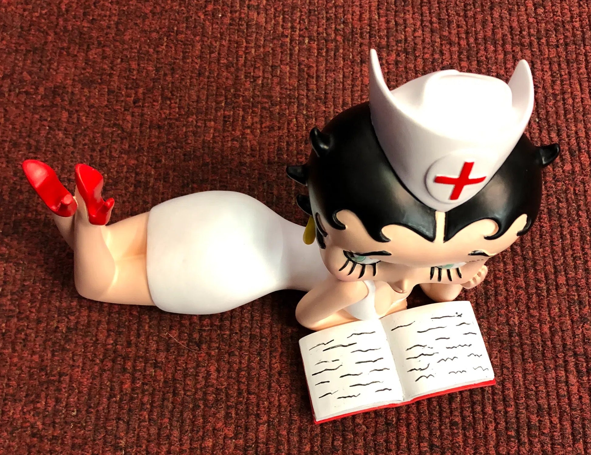 Betty Boop Figurine | Nurse Lying Down