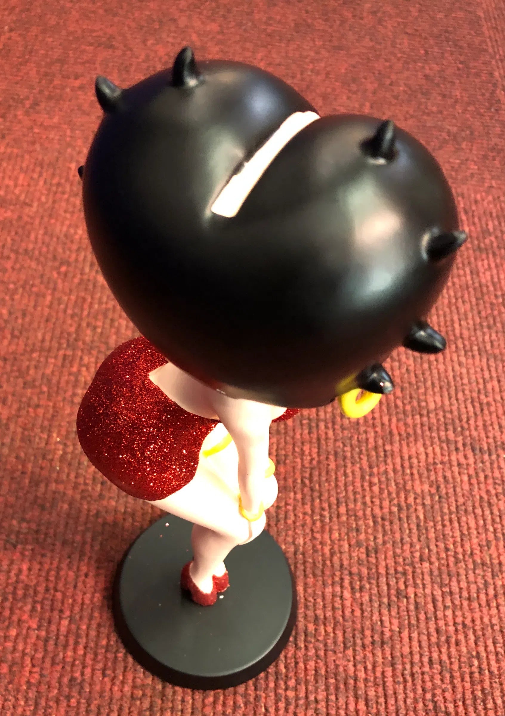Betty Boop Figurine | Red Glitter Classic Pose