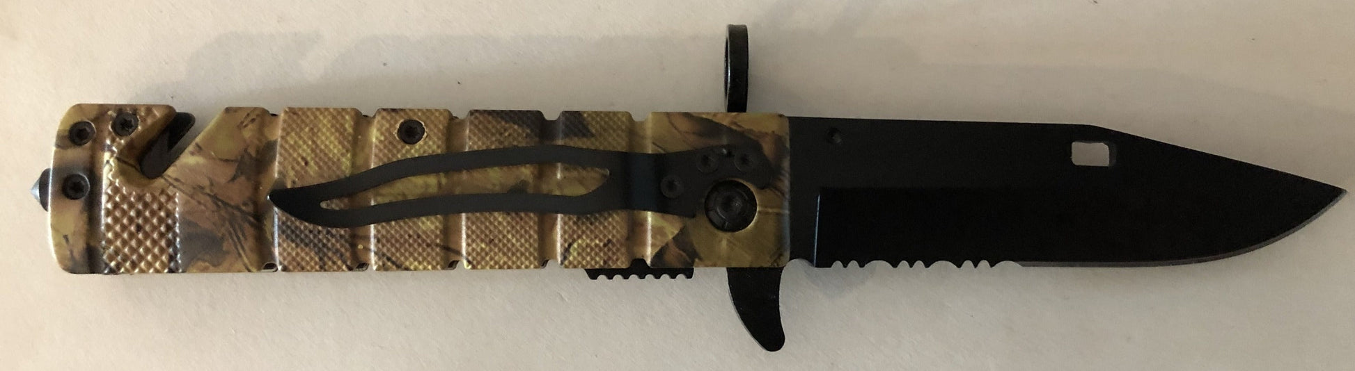 Camo Survival Lock Knife