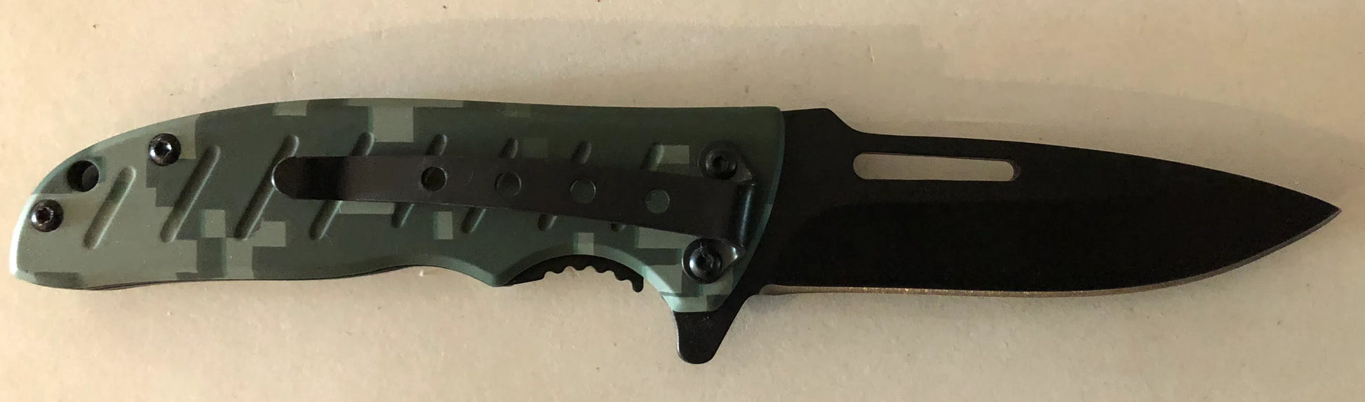 Digital Camo Lock Knife