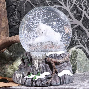 Guardian of the North Snowglobe - Lisa Parker