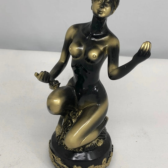 Holding The Eagle Dagger