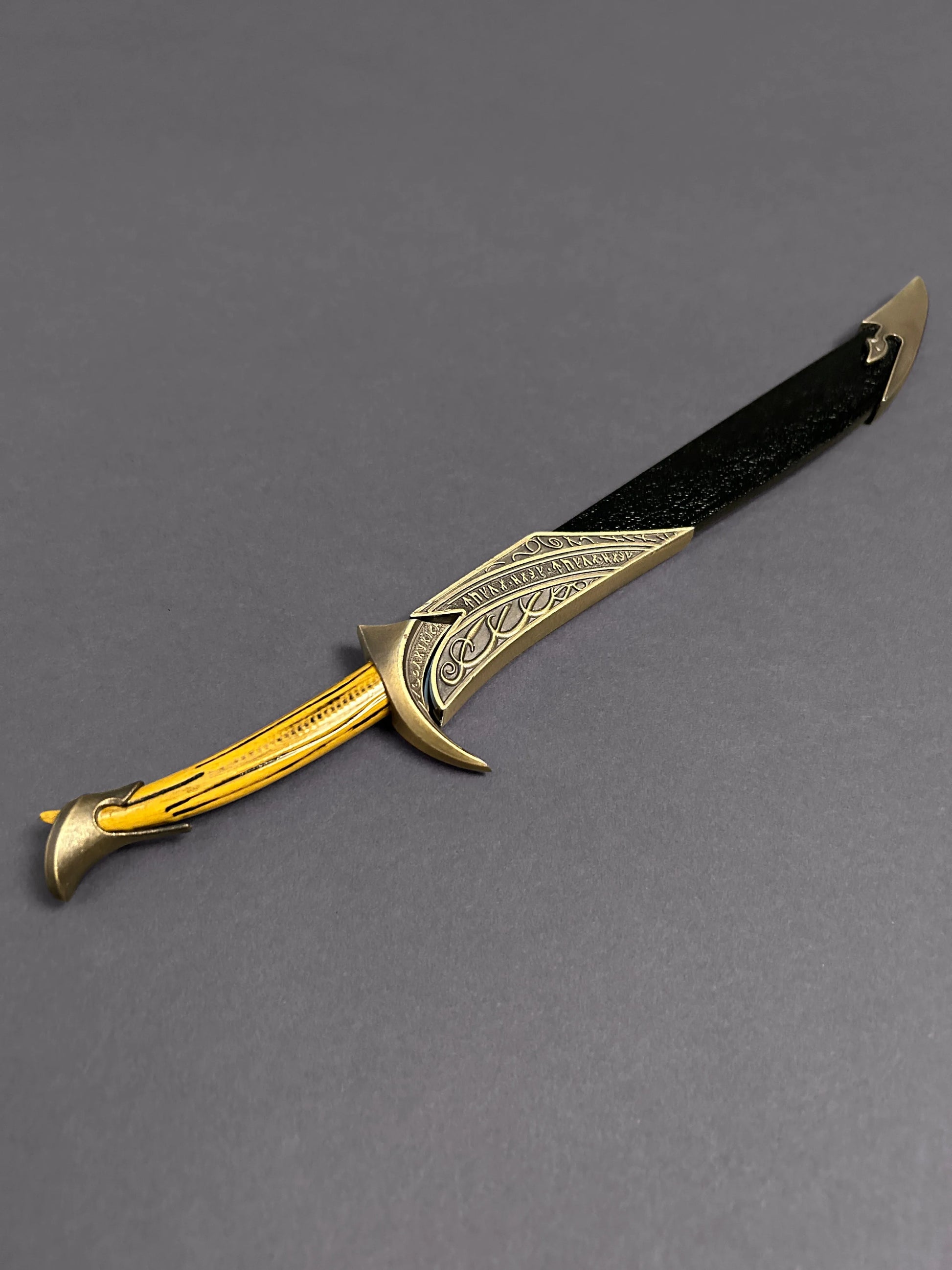 Mini "Dwarf (Rings) Kings" Sword