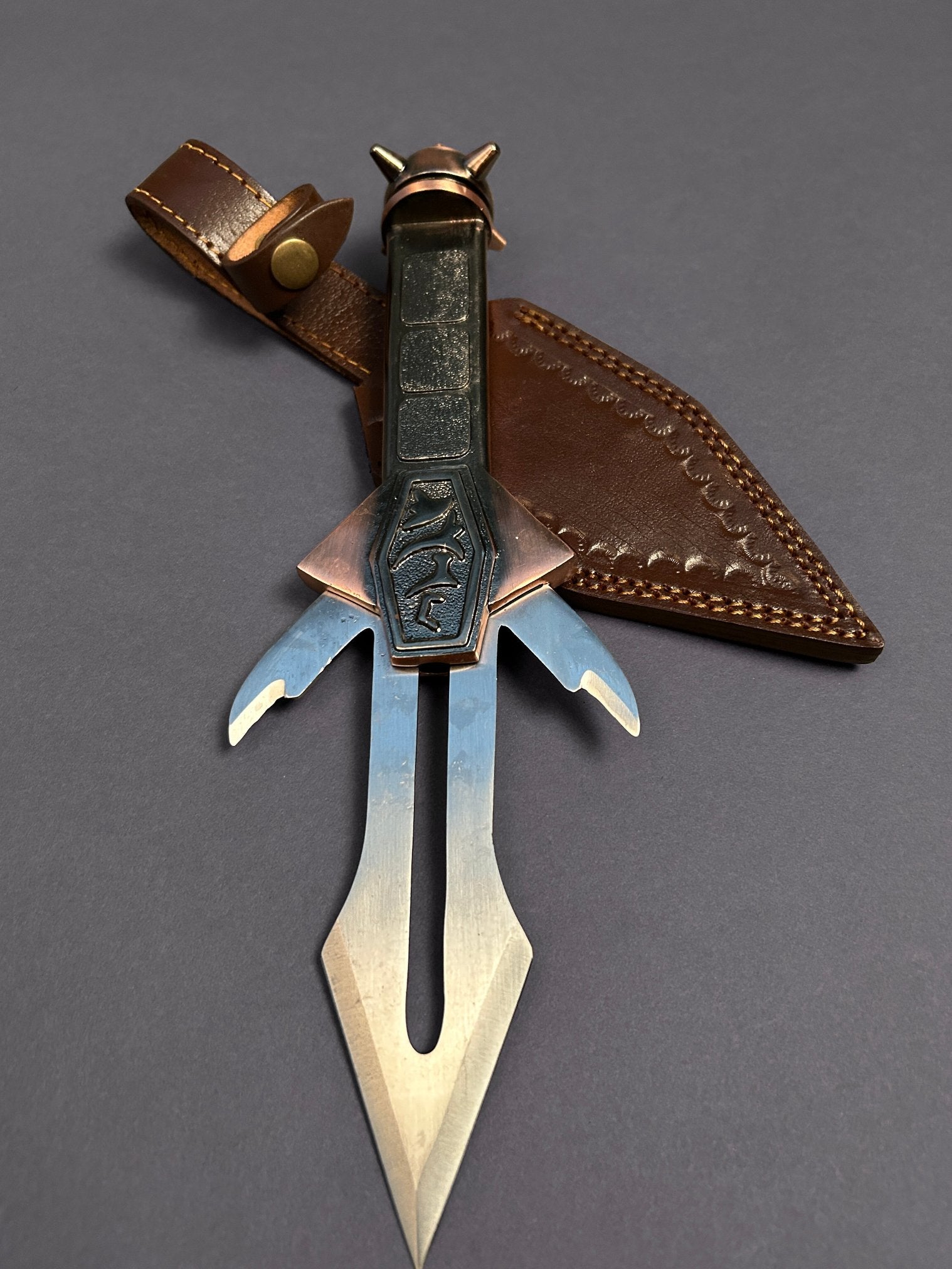 Tagh'er (Star) Dagger