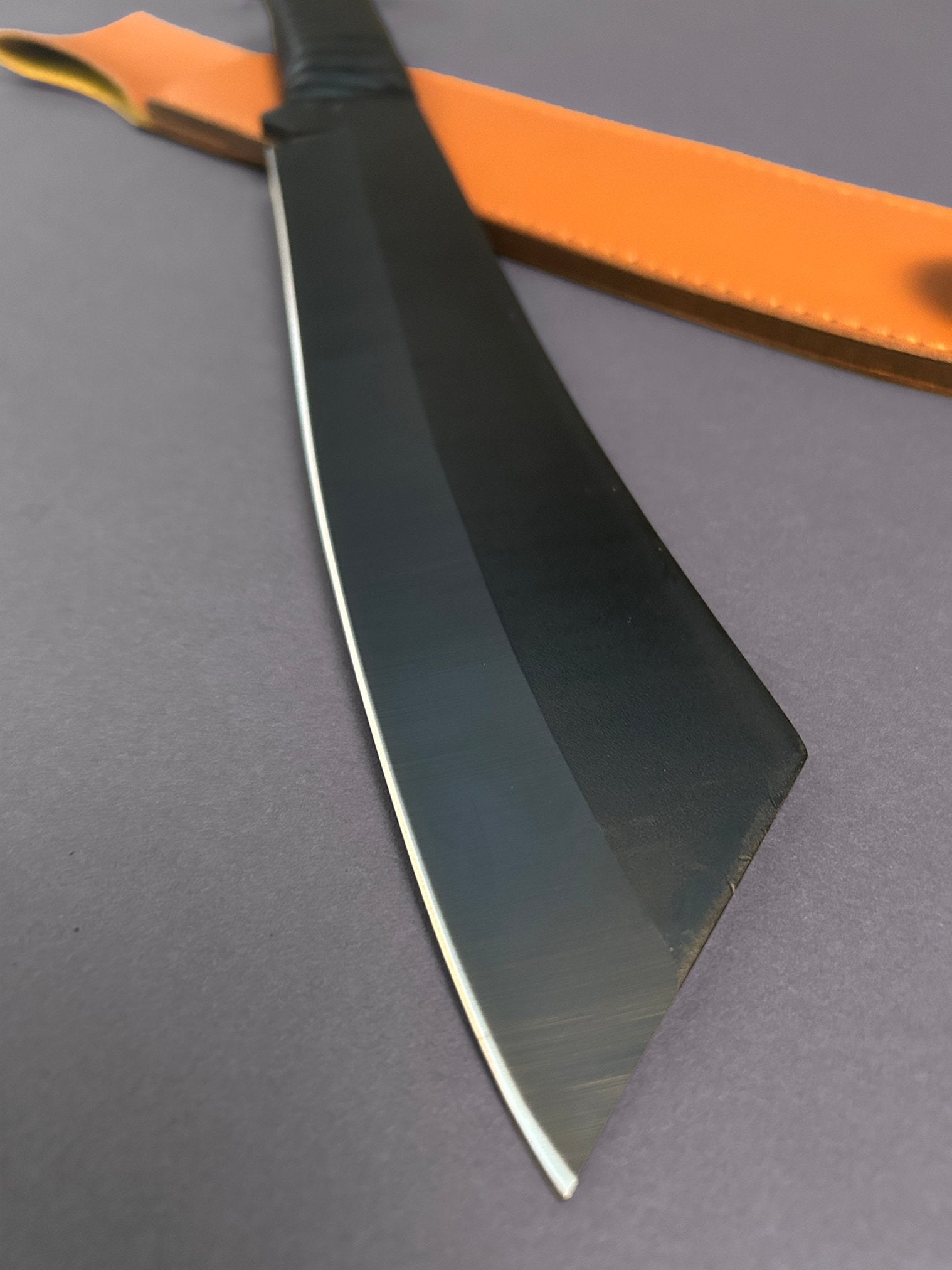 Deluxe IV Machete