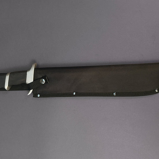 Hunter Pred Dagger