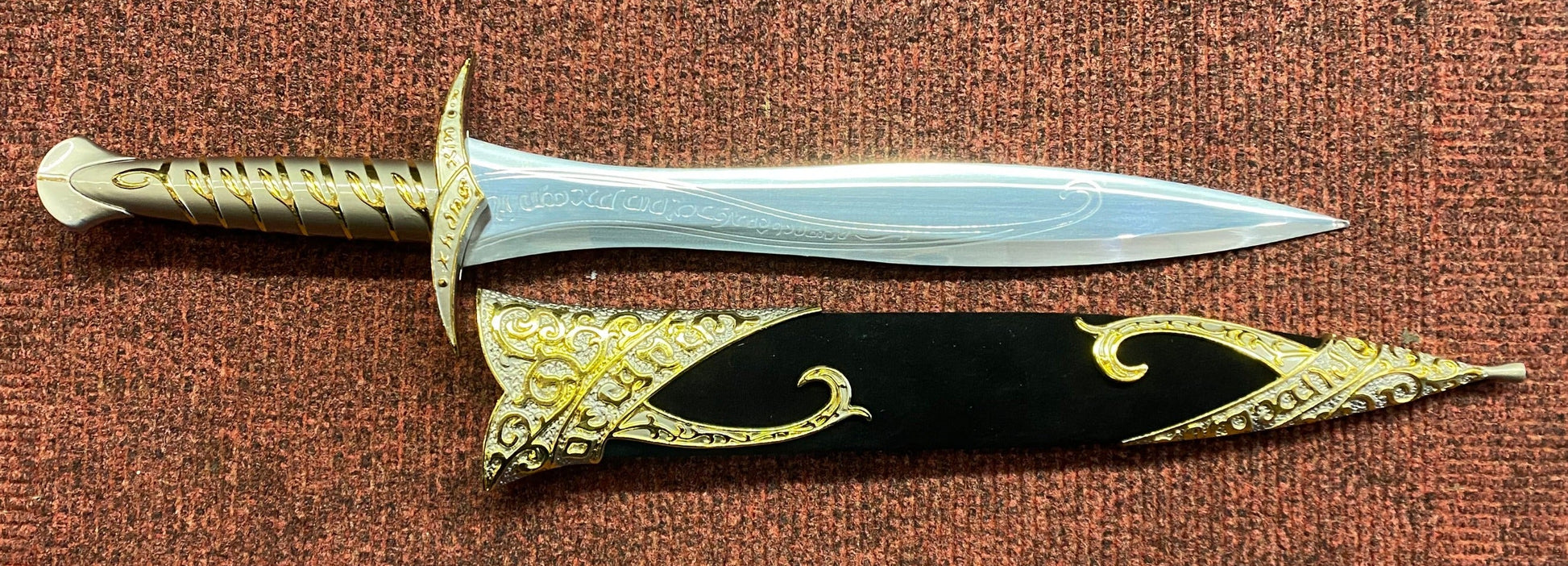 Little Adventurer Black (Rings) Sword