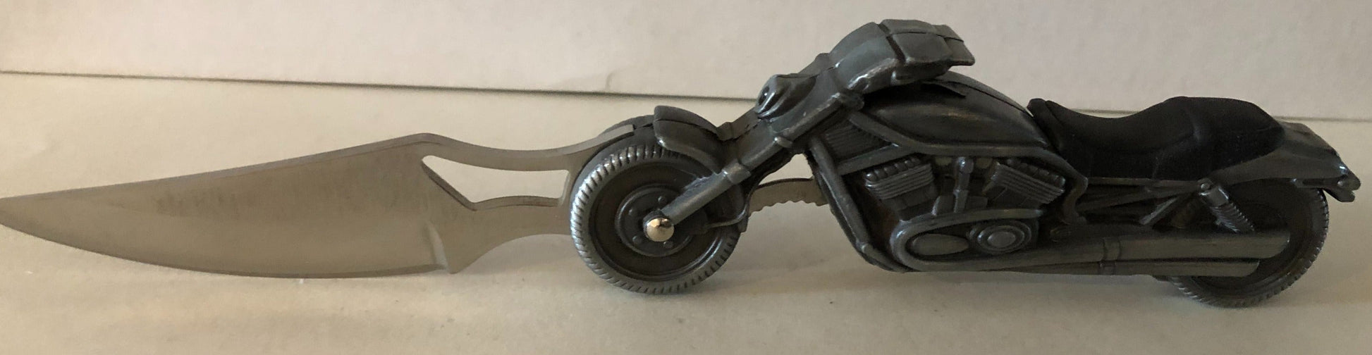 Racing Bike (Light) Lock Knife