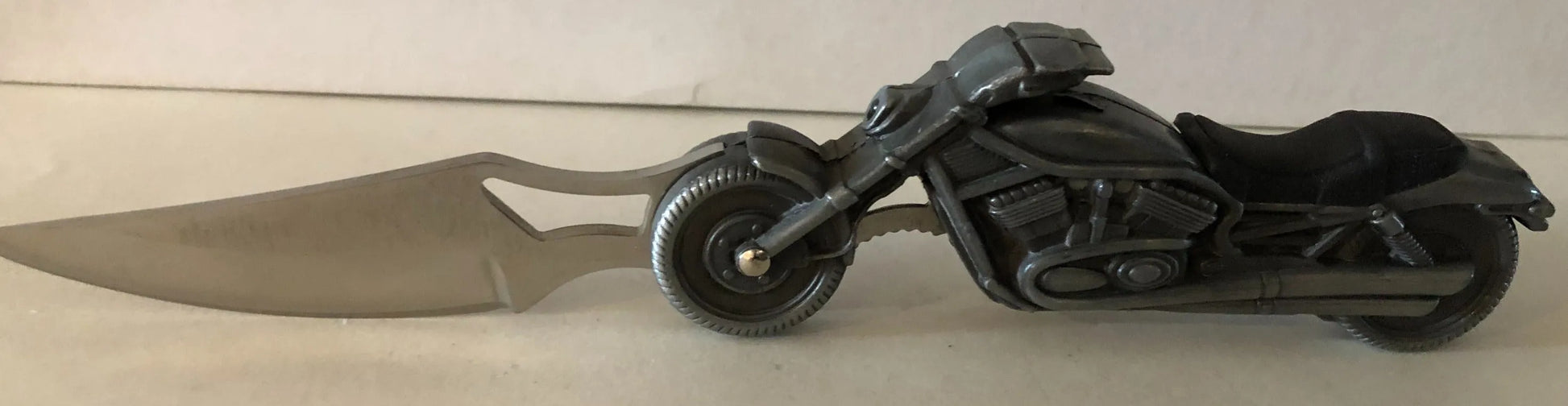 Racing Bike (Light) Lock Knife