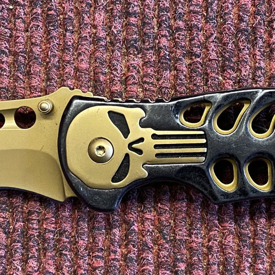 Skull (Gold) Lock Knife