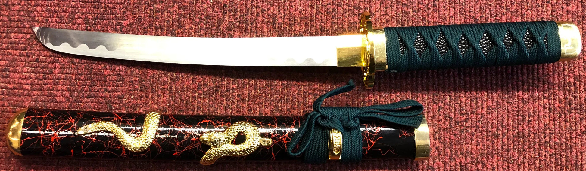 Snake Tanto