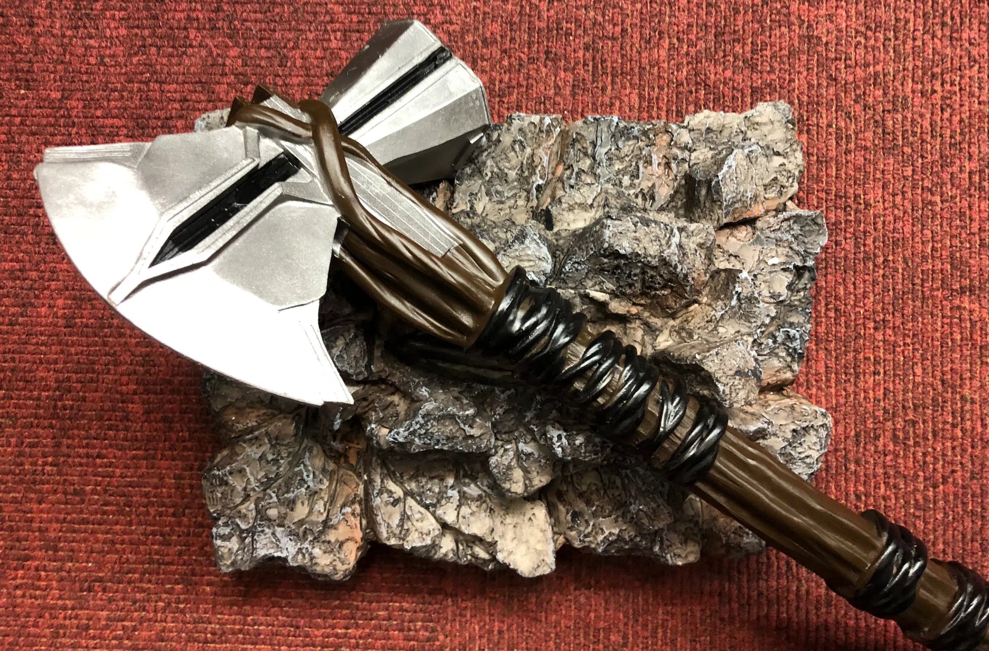 Stormbreaker Axe with Display Stand