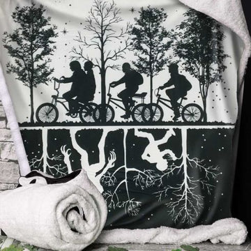 Stranger Things (Throw)