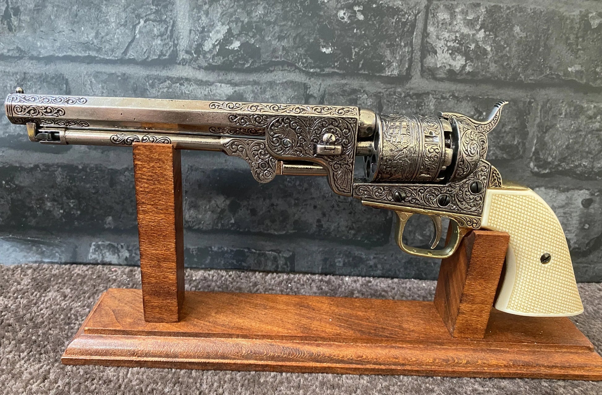 Usa Navy Colt (Silver) 1851 (AW953)