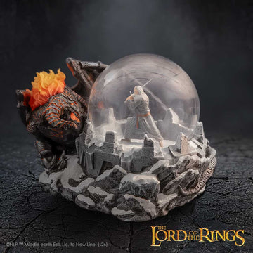 Battle of the Peak Lord of the Rings Snowglobe